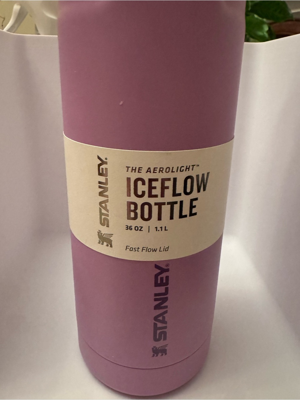 Stanley IceFlow Bottle in Mauve Lavender